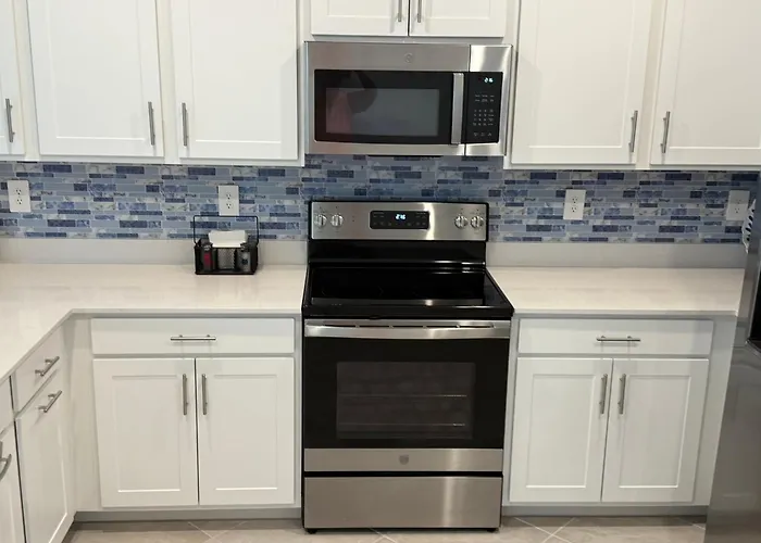 Close To Englewood And Boca Grande Beach, Monthly New Vacation Villa