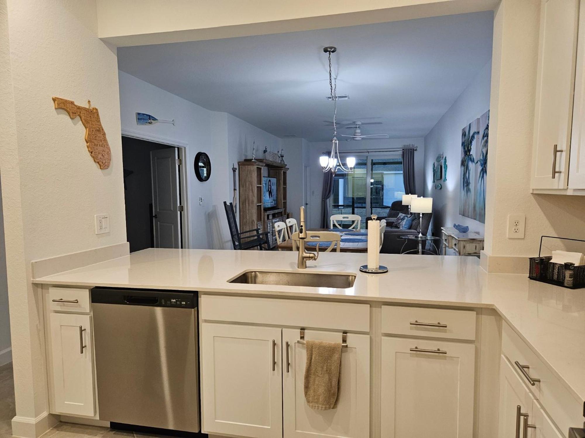 Close To And Boca Grande Beach, Monthly New Vacation Villa Englewood
